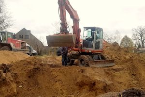 Naturnahe Abwasserentsorgung und Regenwassernutzung für einen Künstlerhof in Brandenburg
